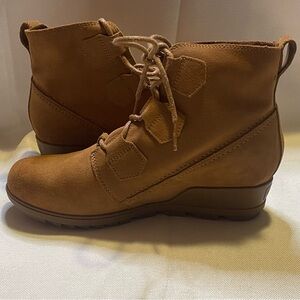 Sorel Women's Brown Lace Up Boots